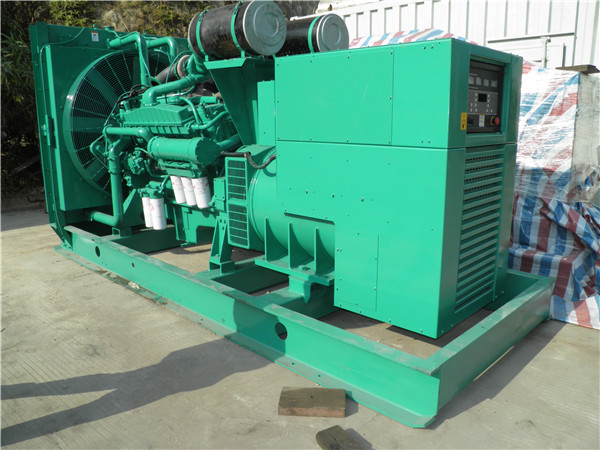 上林发电车出租-柴油发电机组在使用的过程中应该做好哪些防护工作
