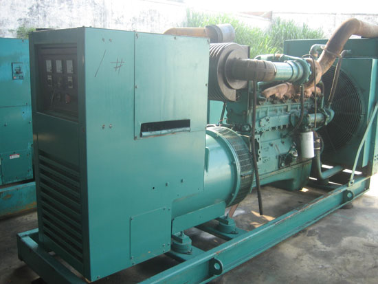 上林租赁发电机- 发电机碳刷磨损的原因是什么