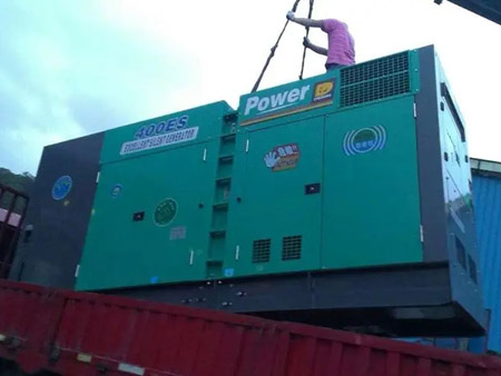 上林柴油发电机组转速不稳定时，如何对发动机进行维护？