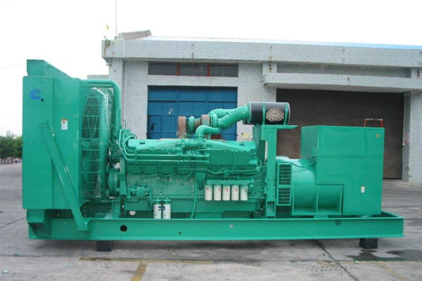 上林工厂发电机应急发电时如何更准确地检查发电机状态？