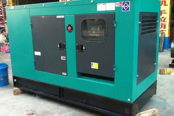 上林如何检查机油的使用时间？