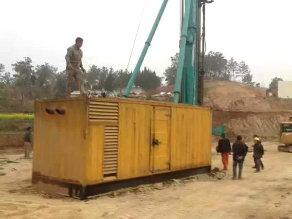 上林如何判断水冷式机油散热器密封件是否需要更换？