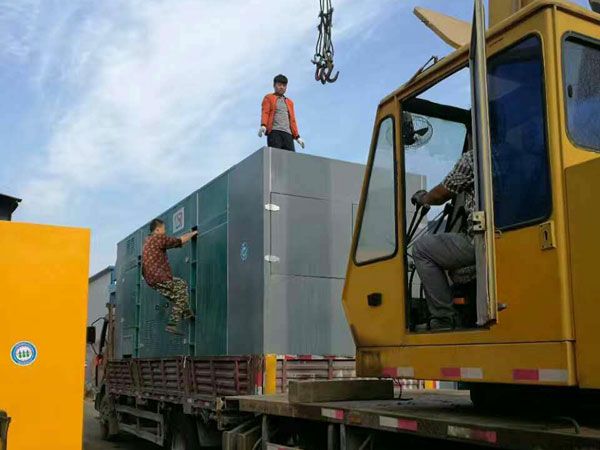 上林更换水冷式机油散热器密封件的操作流程是怎样的？